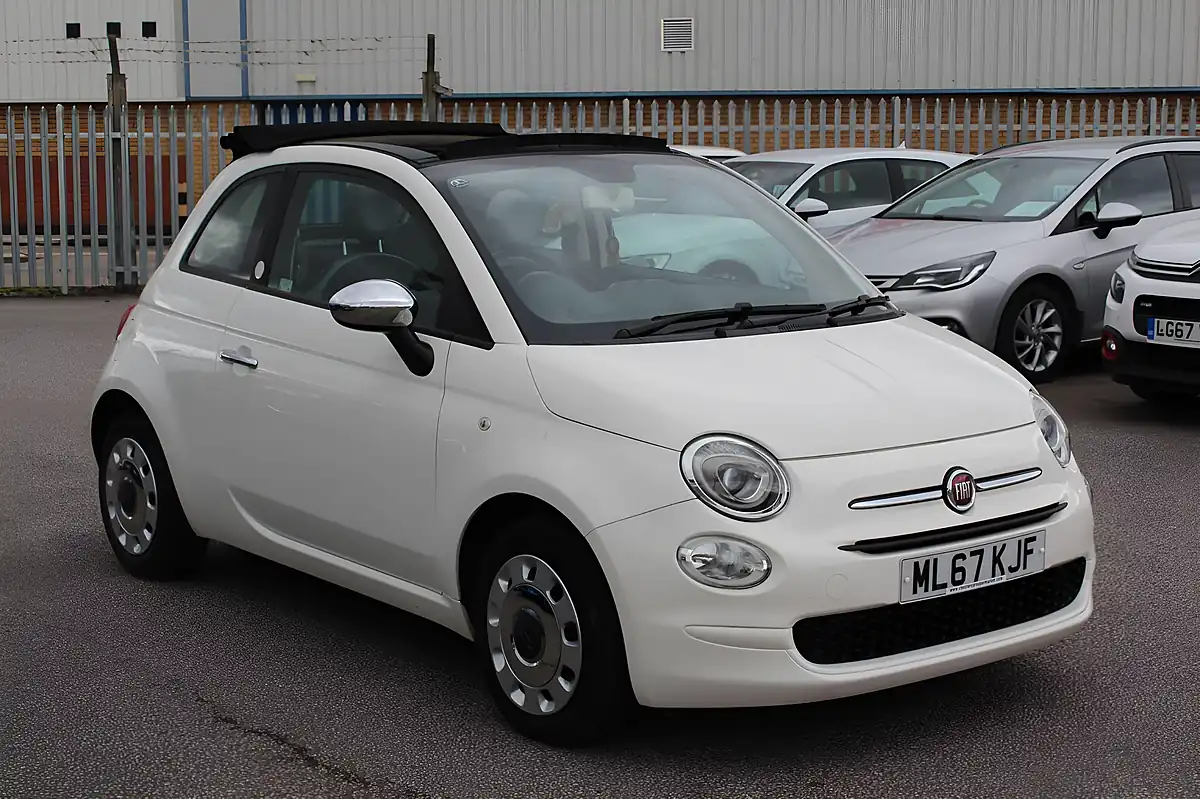 Used 2017 Fiat 500C Mirror White - Interior and Exterior details 4
