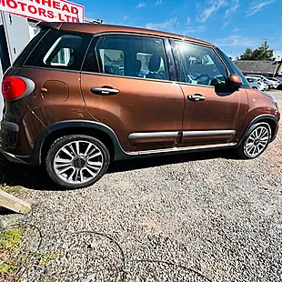 Used 2017 Fiat 500L Cross Series 5 Bronze - Interior and Exterior details 13