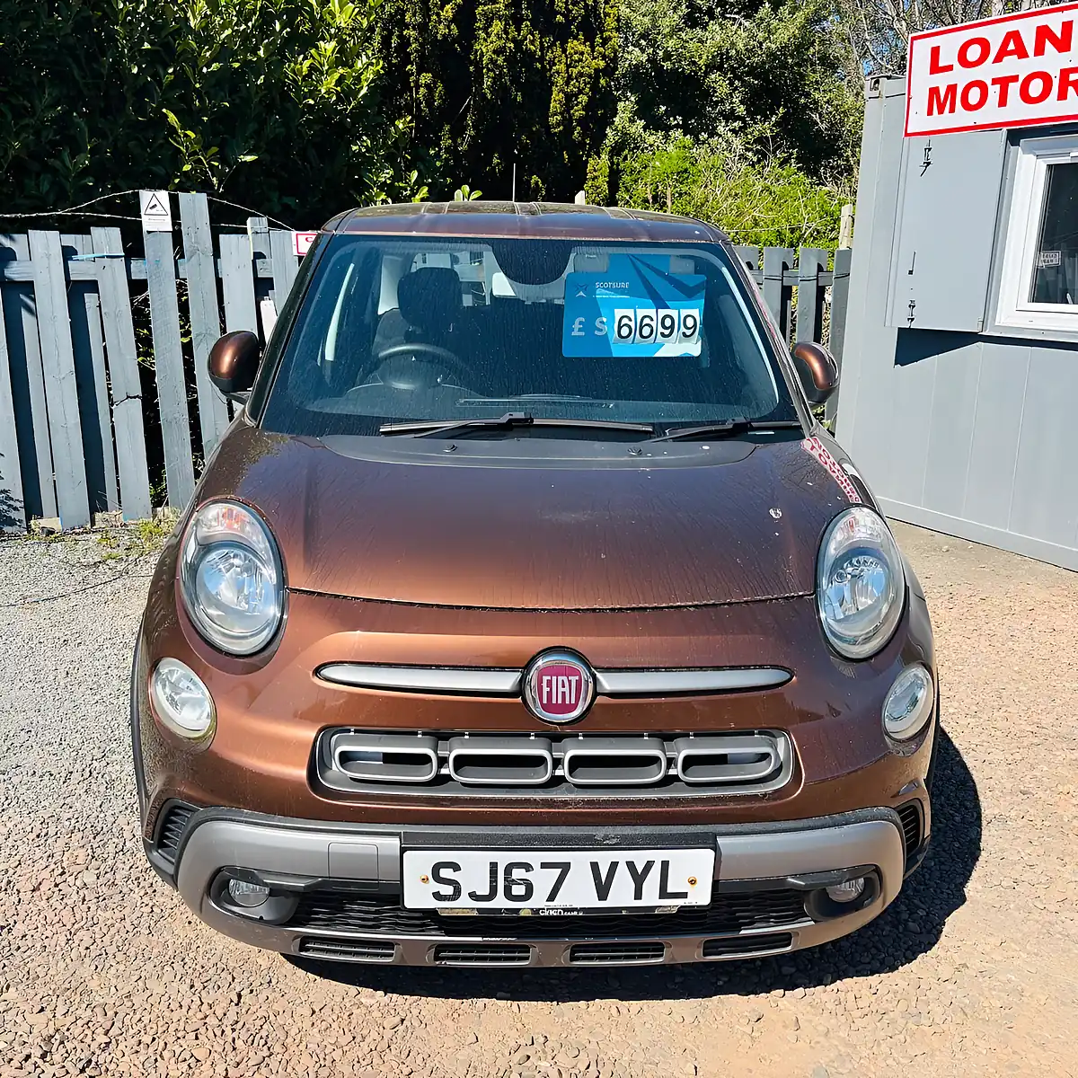 Used 2017 Fiat 500L Cross Series 5 Bronze - Interior and Exterior details 4