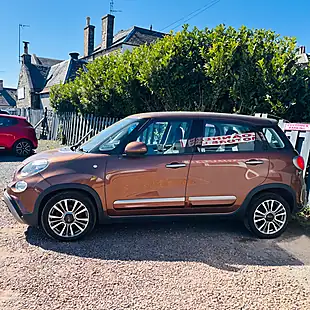 Used 2017 Fiat 500L Cross Series 5 Bronze - Interior and Exterior details 7