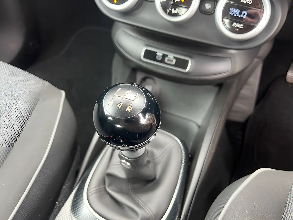 Used 2017 Fiat 500X Pop Star Black - Interior and Exterior details 18