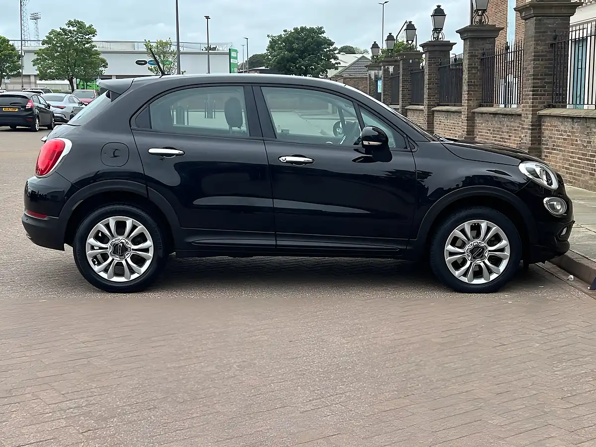 Used 2017 Fiat 500X Pop Star Black - Interior and Exterior details 5