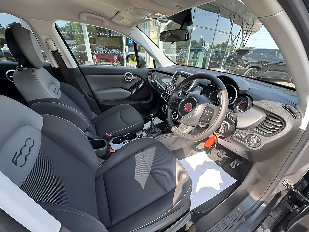 Used 2017 Fiat 500X Pop Star Grey - Interior and Exterior details 11