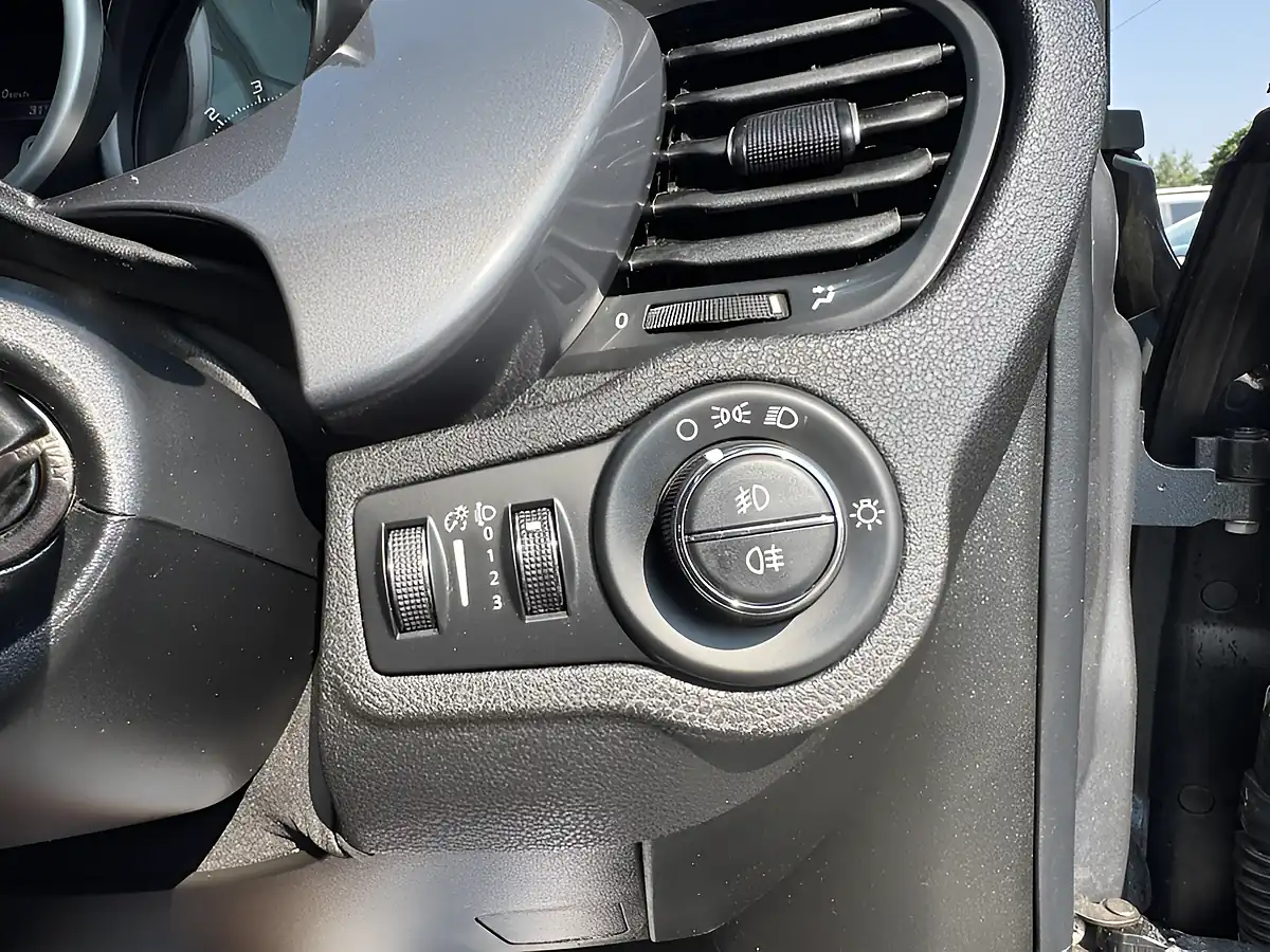 Used 2017 Fiat 500X Pop Star Grey - Interior and Exterior details 19