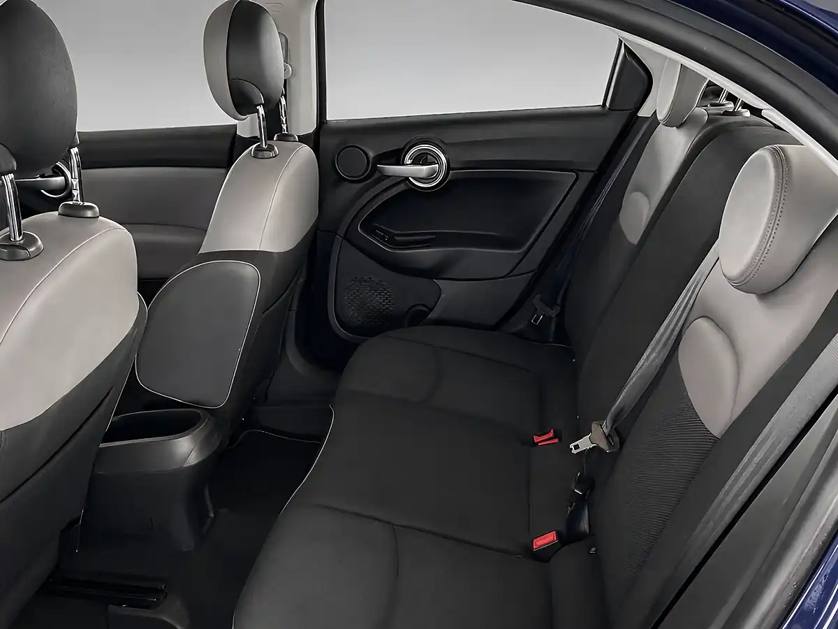 Used 2017 Fiat 500x Pop Star Venezia Blue - Interior and Exterior details 8