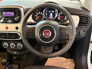 Used 2017 Fiat 500X Pop White - Interior and Exterior details 11