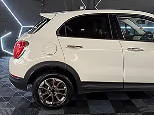 Used 2017 Fiat 500X Pop White - Interior and Exterior details 16