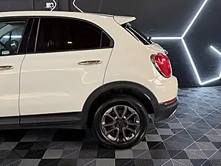 Used 2017 Fiat 500X Pop White - Interior and Exterior details 6