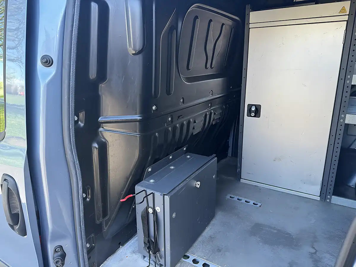 Used 2017 Fiat Doblo Cargo L1 H1 Blue - Interior and Exterior details 16