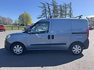 Used 2017 Fiat Doblo Cargo L1 H1 Blue - Interior and Exterior details 4