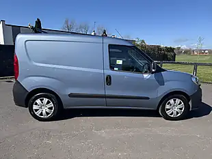 Used 2017 Fiat Doblo Cargo L1 H1 Blue - Interior and Exterior details 8