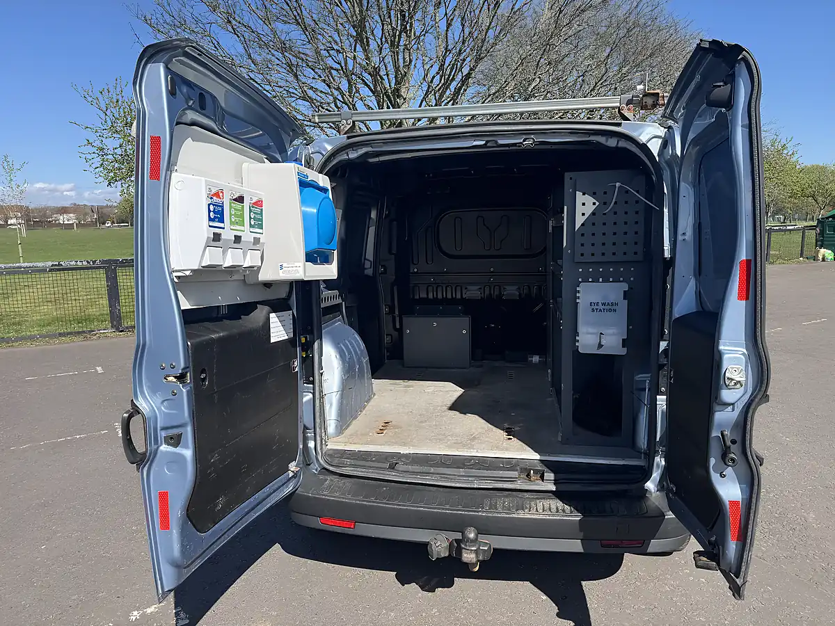 Used 2017 Fiat Doblo Cargo L1 H1 Blue - Interior and Exterior details 9