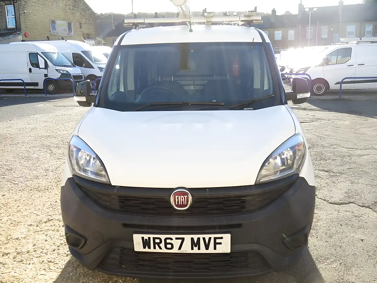 Used 2017 Fiat Doblo Maxi Panel Van White - Interior and Exterior details 12