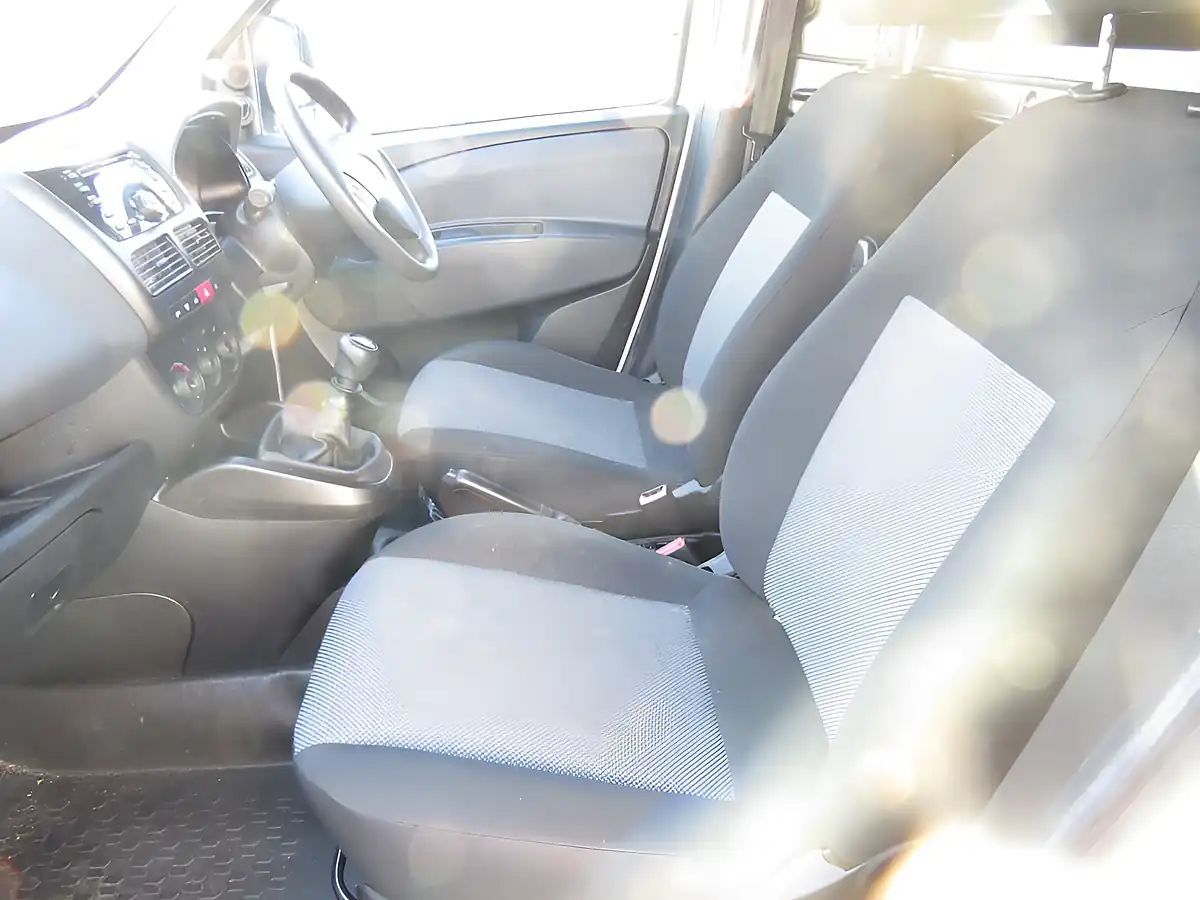 Used 2017 Fiat Doblo Maxi Panel Van White - Interior and Exterior details 8