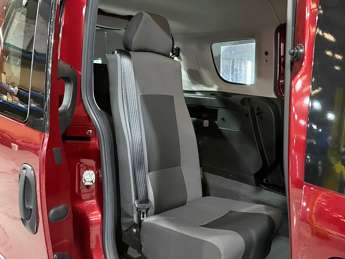 Used 2017 Fiat Doblo Pop Red - Interior and Exterior details 19