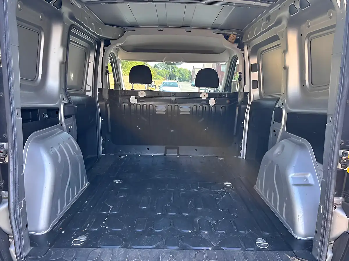 Used 2017 Fiat Doblo Sx Grey - Interior and Exterior details 10