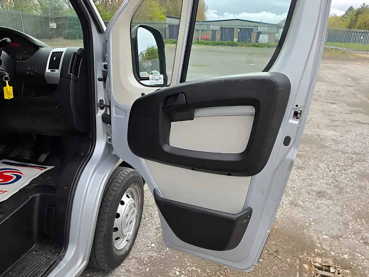 Used 2017 Fiat Ducato 35 Panel Van L H2 Grey - Interior and Exterior details 18