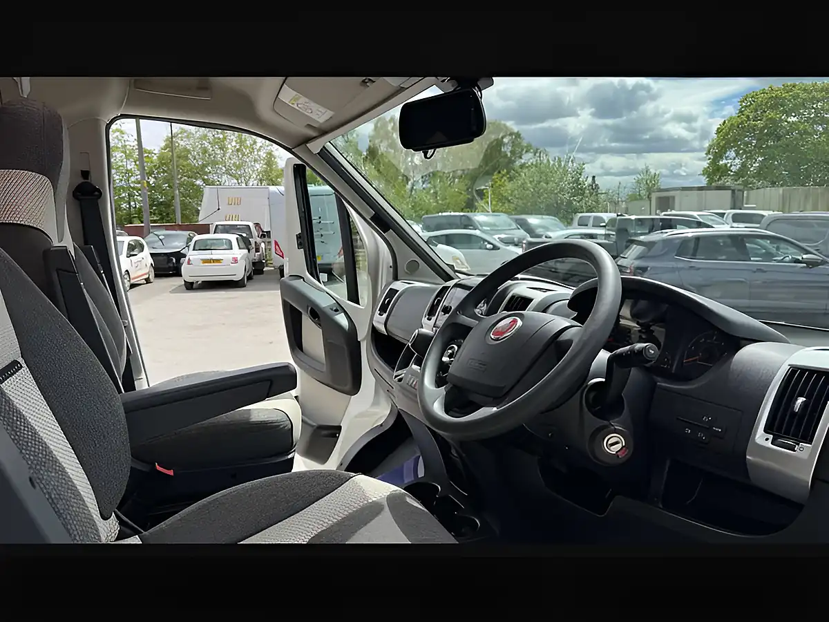 Used 2017 Fiat Ducato Bessacarr 462 White - Interior and Exterior details 17