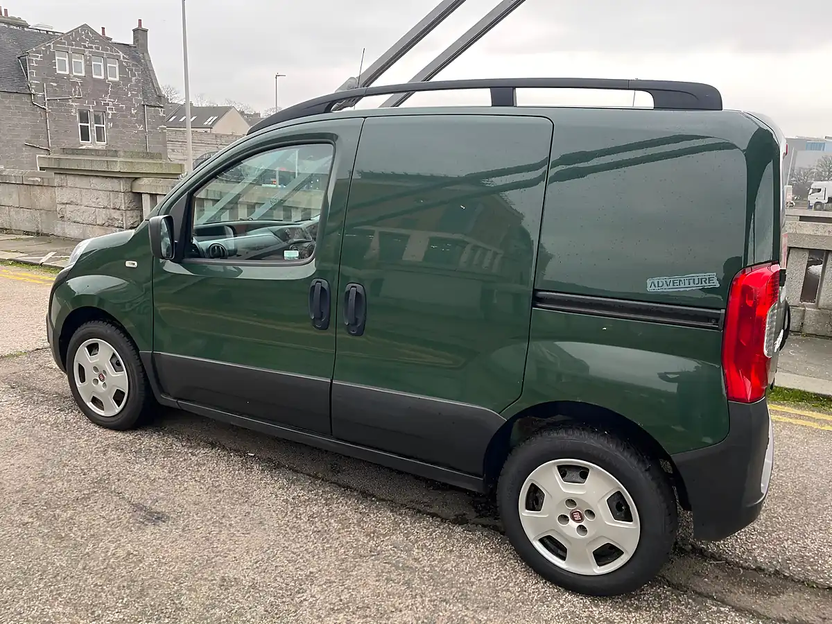 Used 2017 Fiat Fiorino Adventure Green - Interior and Exterior details 11
