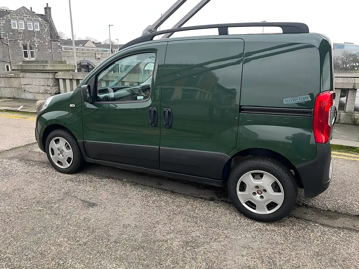 Used 2017 Fiat Fiorino Adventure Green - Interior and Exterior details 15