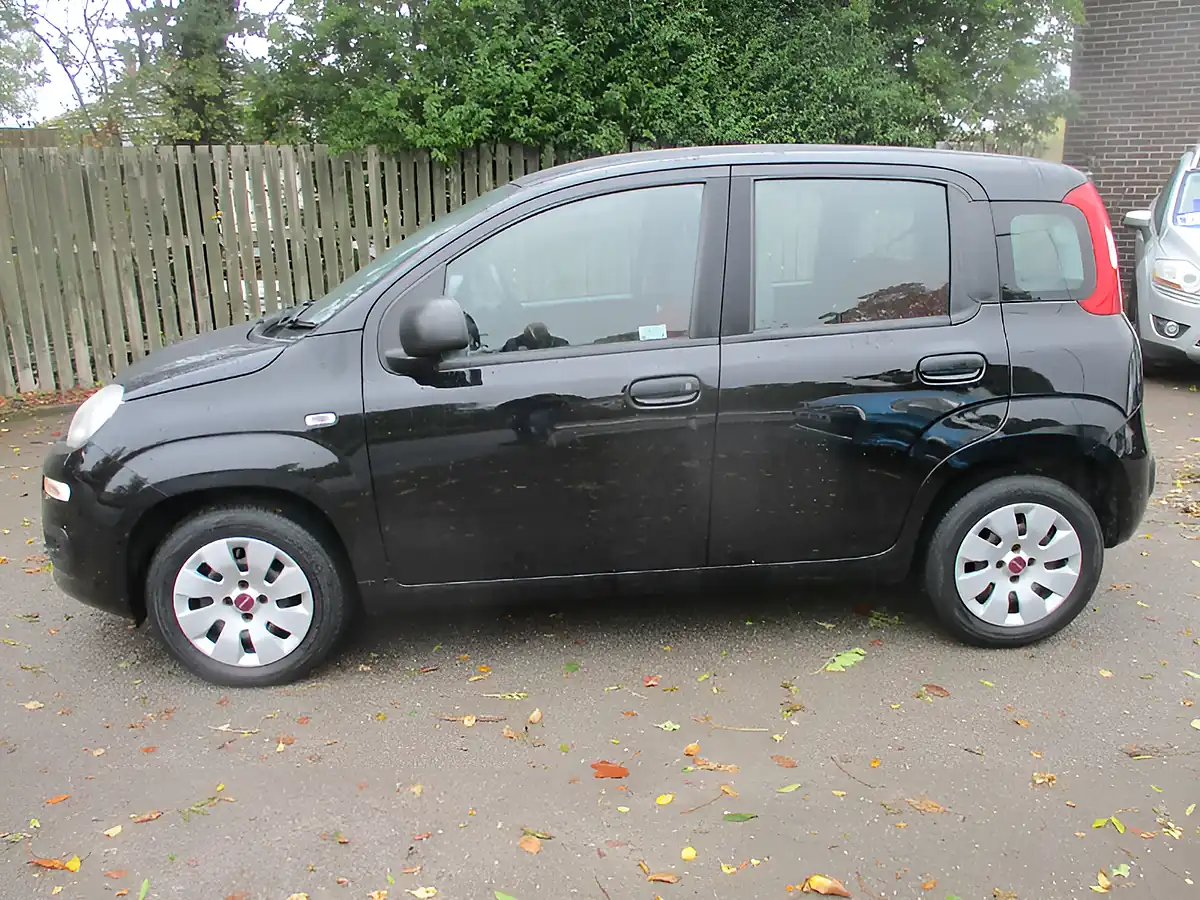 Used 2017 Fiat Panda Pop Black - Interior and Exterior details 7