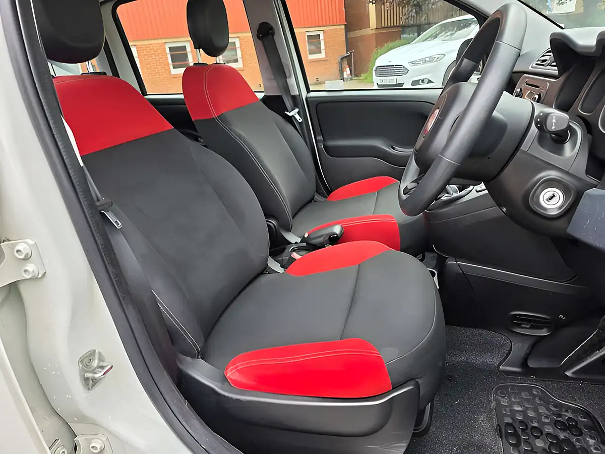 Used 2017 Fiat Panda Pop White - Interior and Exterior details 13