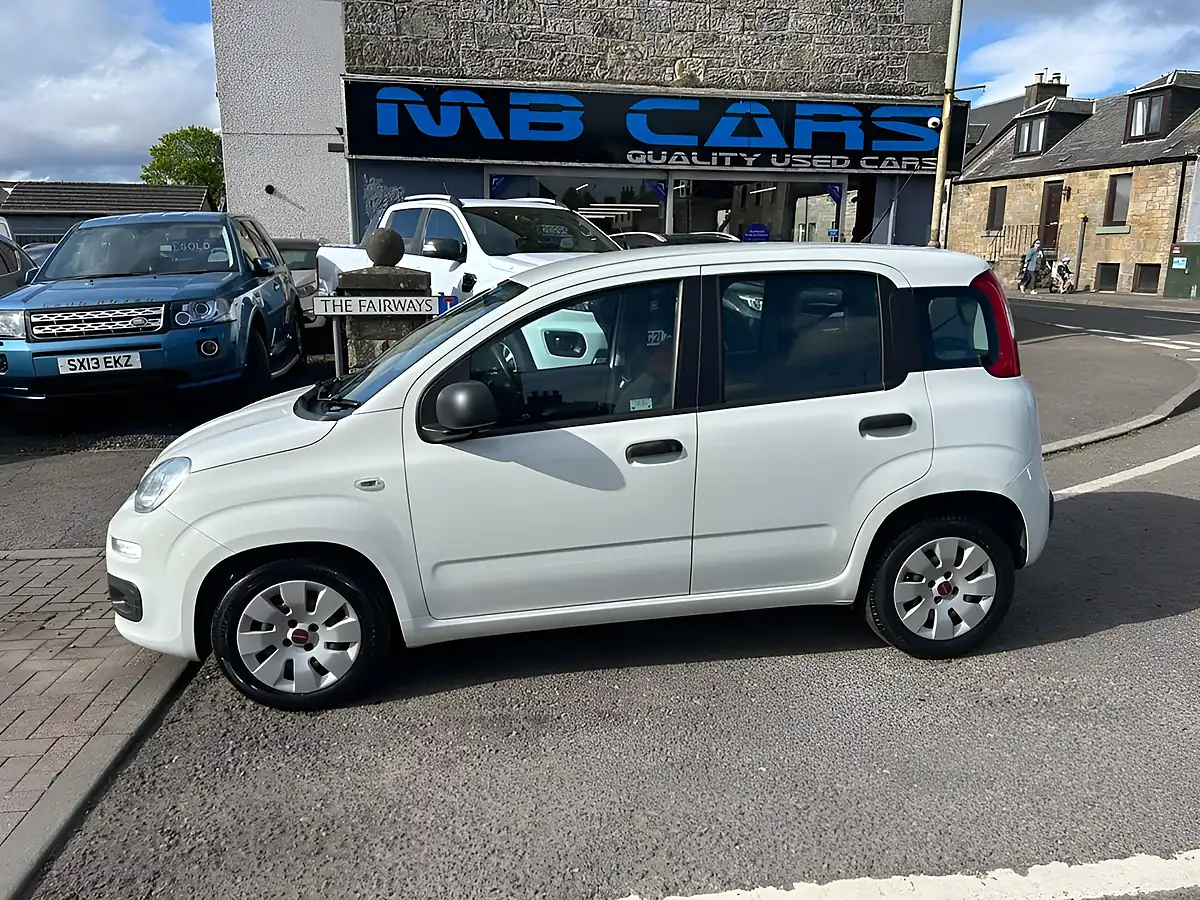 Used 2017 Fiat Panda Pop White - Front View