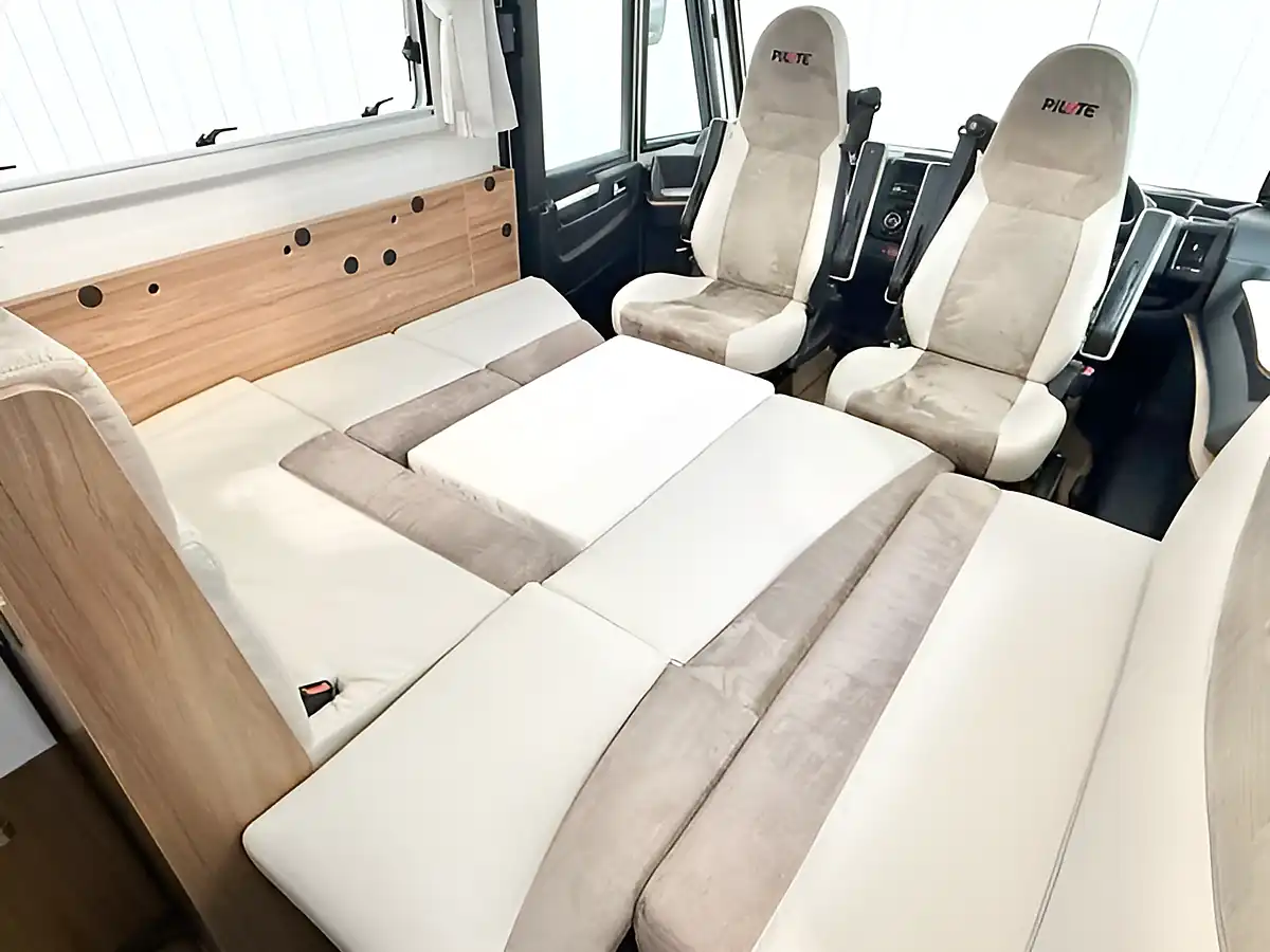 Used 2017 Fiat Pilote Essentiel G600L White - Interior and Exterior details 12