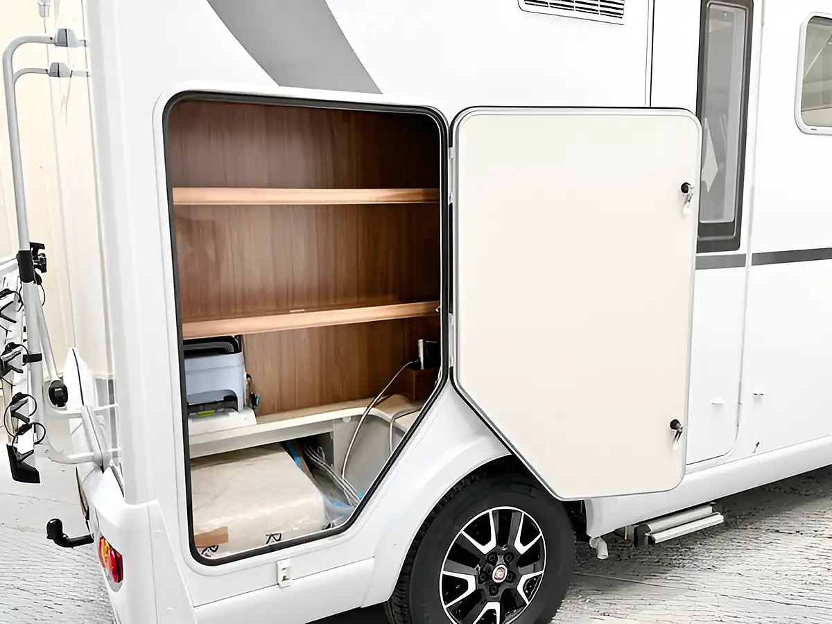 Used 2017 Fiat Pilote Essentiel G600L White - Interior and Exterior details 7