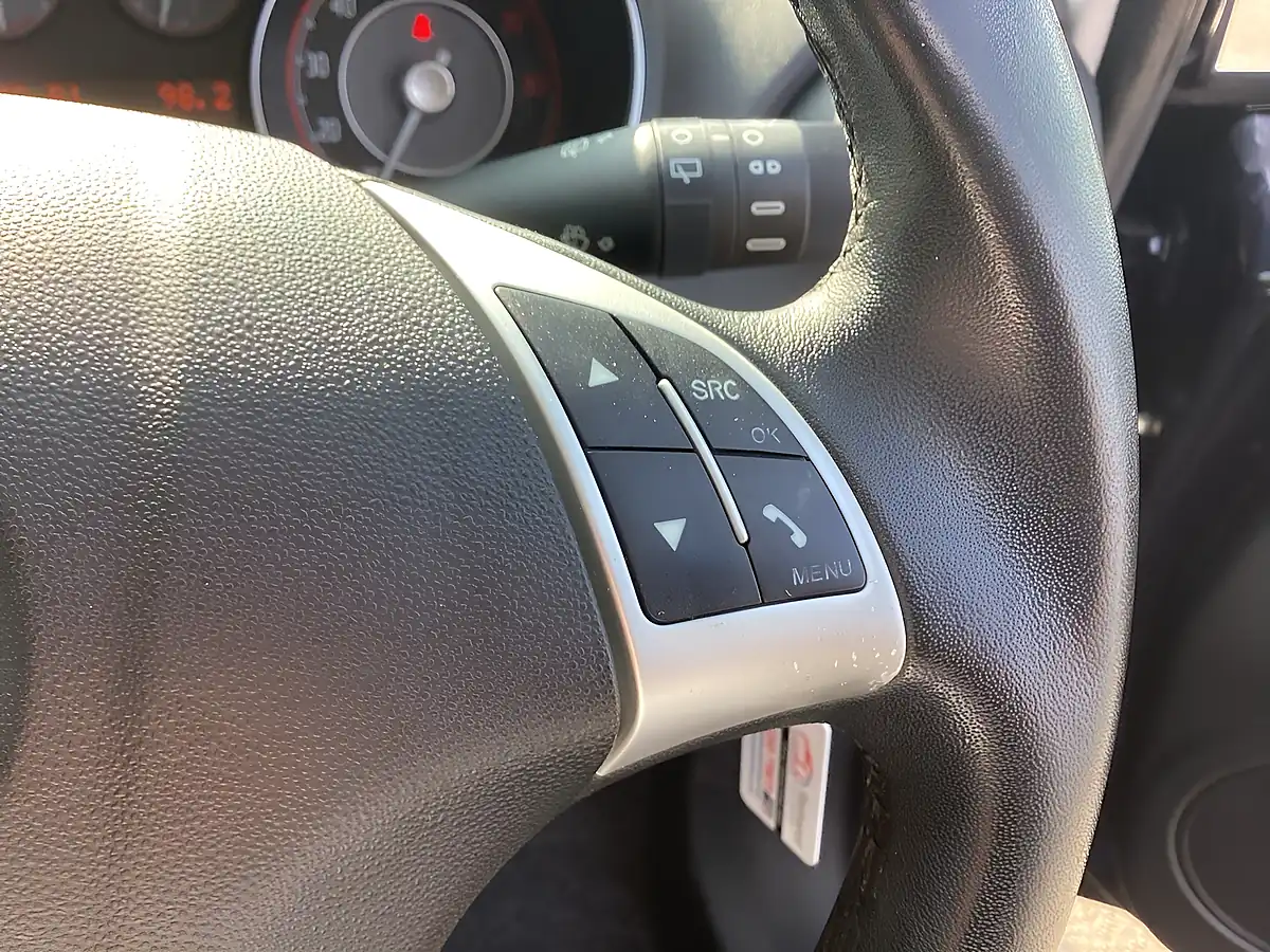 Used 2017 Fiat Punto Easy + Crossover Black - Interior and Exterior details 13