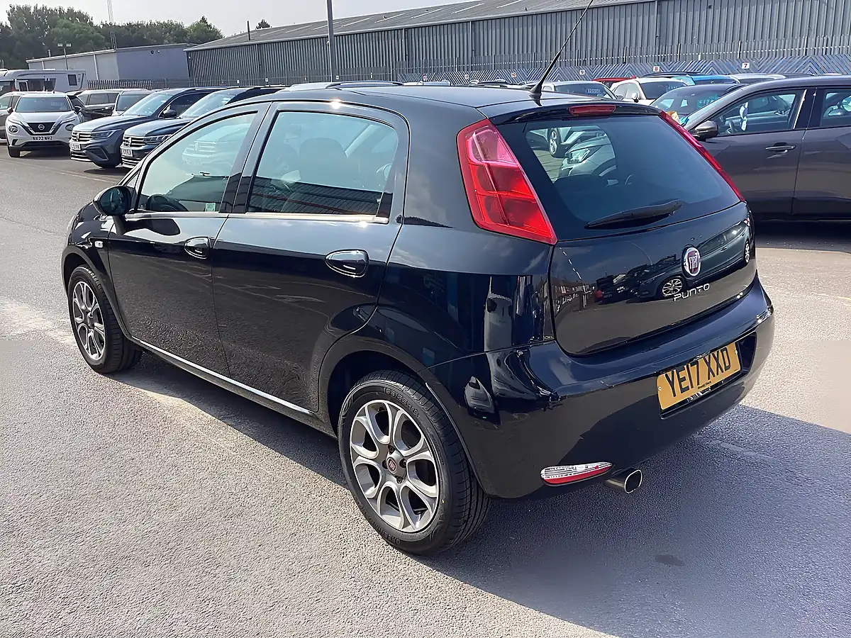 Used 2017 Fiat Punto Easy + Crossover Black - Interior and Exterior details 2