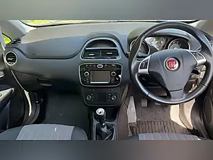 Used 2017 Fiat Punto Easy Plus Blue - Interior and Exterior details 10