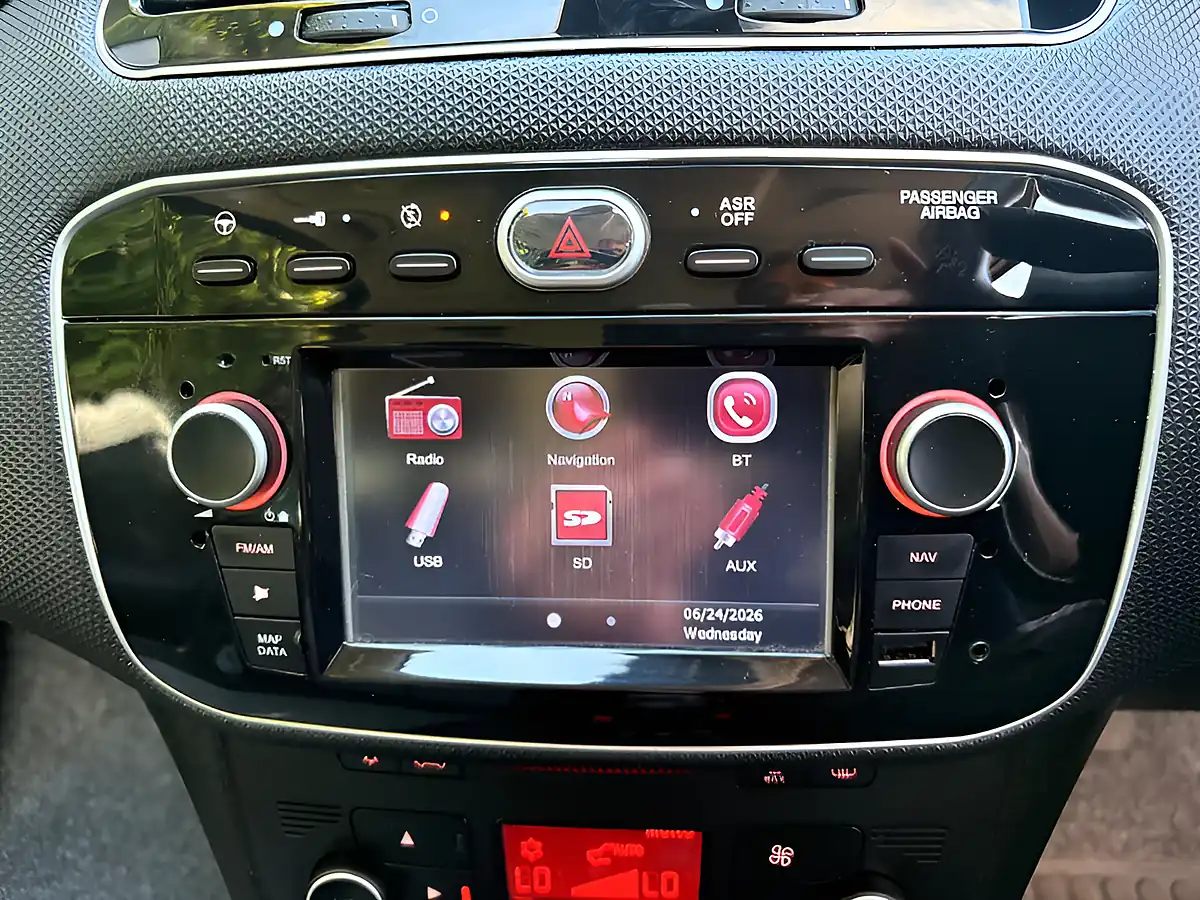 Used 2017 Fiat Punto Easy Plus Blue - Interior and Exterior details 18