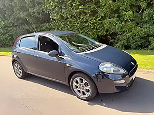 Used 2017 Fiat Punto Easy Plus Blue - Interior and Exterior details 5