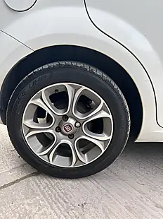 Used 2017 Fiat Punto Easy Plus White - Interior and Exterior details 16