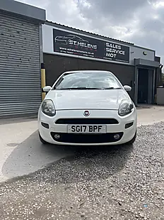 Used 2017 Fiat Punto Easy Plus White - Interior and Exterior details 4