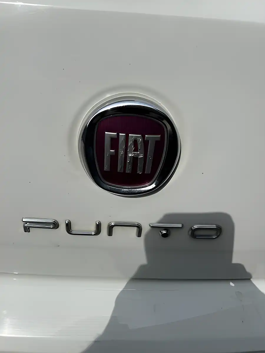 Used 2017 Fiat Punto Easy Plus White - Interior and Exterior details 7