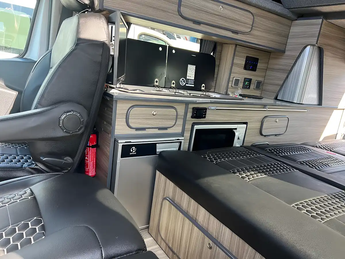 Used 2017 Fiat Talento Campervan White - Interior and Exterior details 15