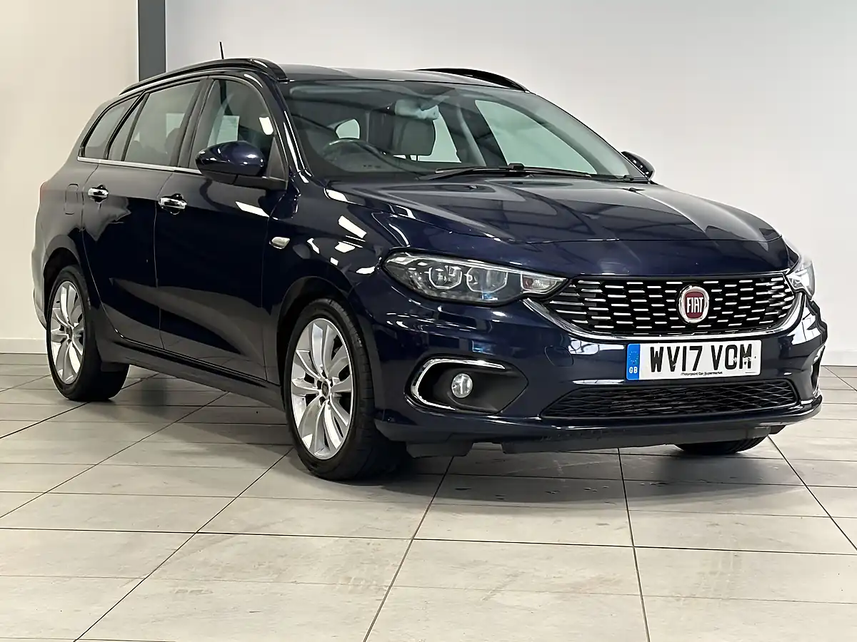 Used 2017 Fiat Tipo Lounge Elba Blue - Front View
