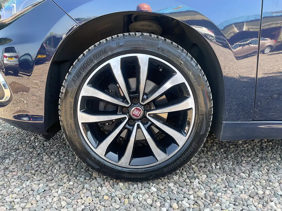 Used 2017 Fiat Tipo Lounge Elba Blue - Interior and Exterior details 19