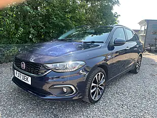 Used 2017 Fiat Tipo Lounge Elba Blue - Interior and Exterior details 2