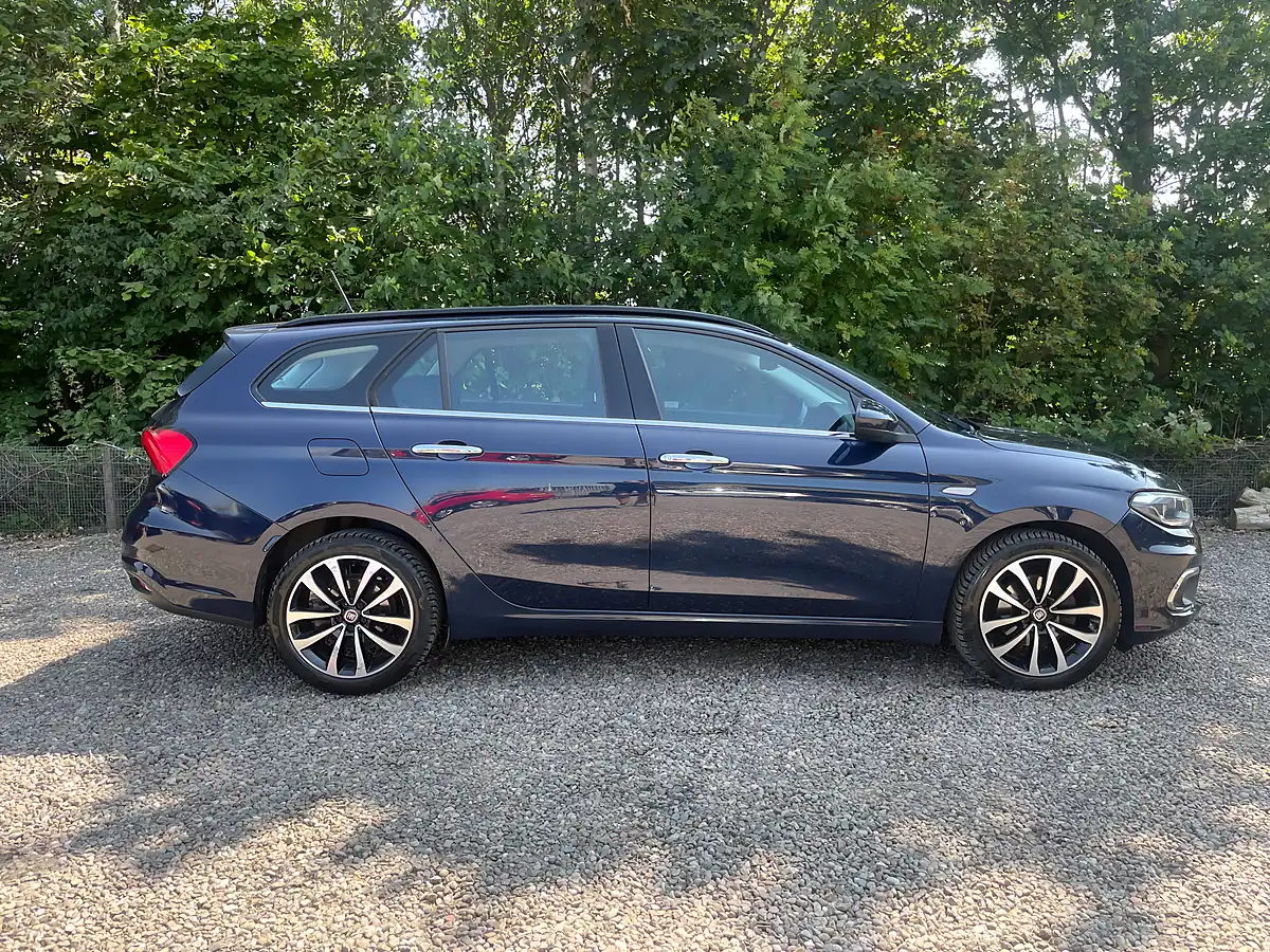 Used 2017 Fiat Tipo Lounge Elba Blue - Interior and Exterior details 5