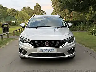 Used 2017 Fiat Tipo Lounge Grey - Interior and Exterior details 2