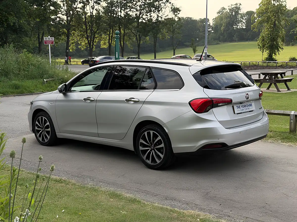 Used 2017 Fiat Tipo Lounge Grey - Interior and Exterior details 7