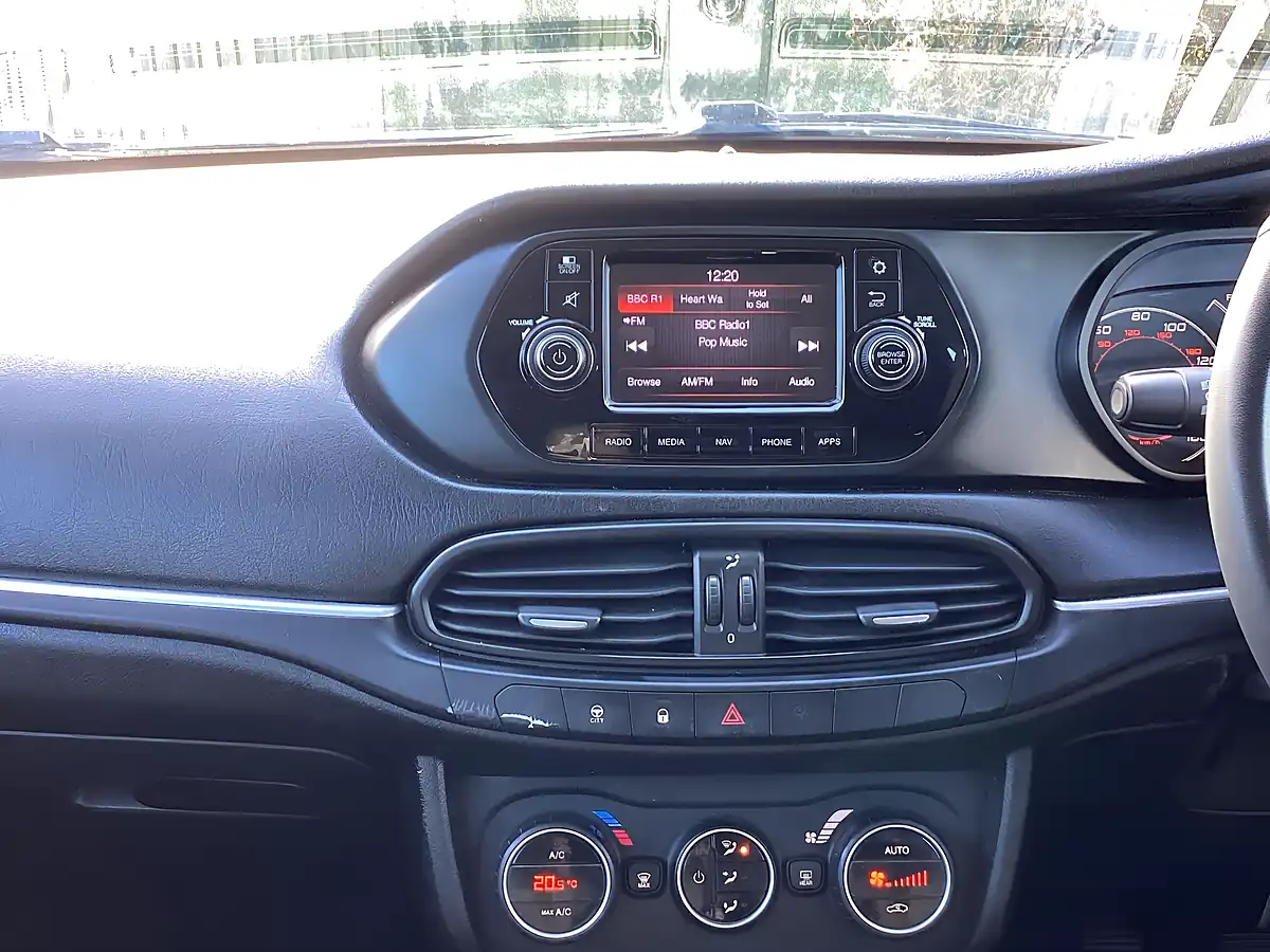 Used 2017 Fiat Tipo Lounge Red - Interior and Exterior details 15