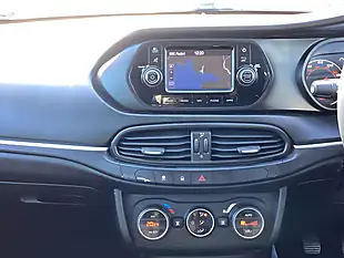 Used 2017 Fiat Tipo Lounge Red - Interior and Exterior details 8