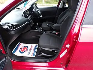 Used 2017 Fiat Tipo Lounge Red - Interior and Exterior details 11