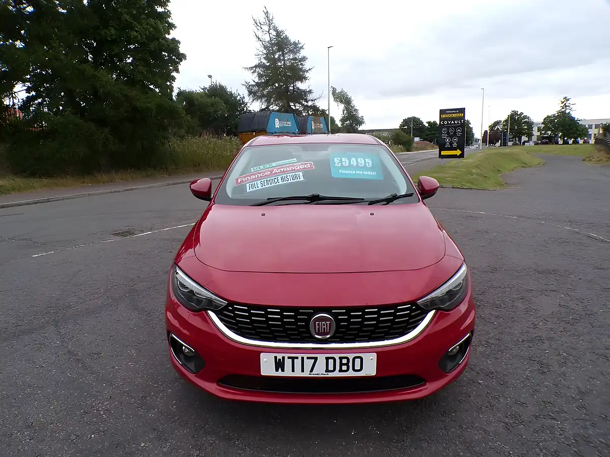 Used 2017 Fiat Tipo Lounge Red - Interior and Exterior details 14