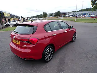 Used 2017 Fiat Tipo Lounge Red - Interior and Exterior details 6
