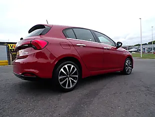 Used 2017 Fiat Tipo Lounge Red - Interior and Exterior details 7